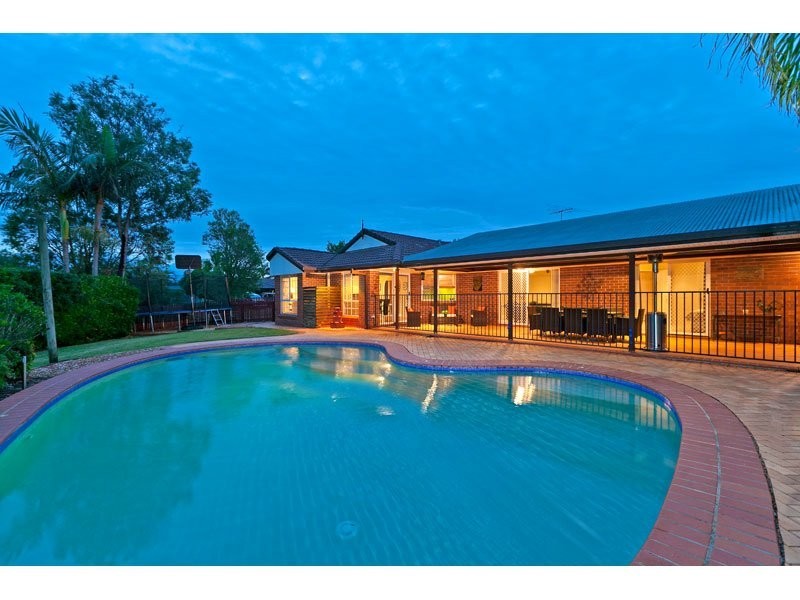 21 Seagull St, Victoria Point QLD 4165