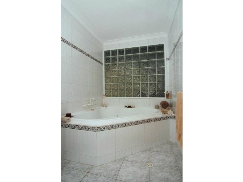 20 Kinnane Crescent, Pasadena SA 5042