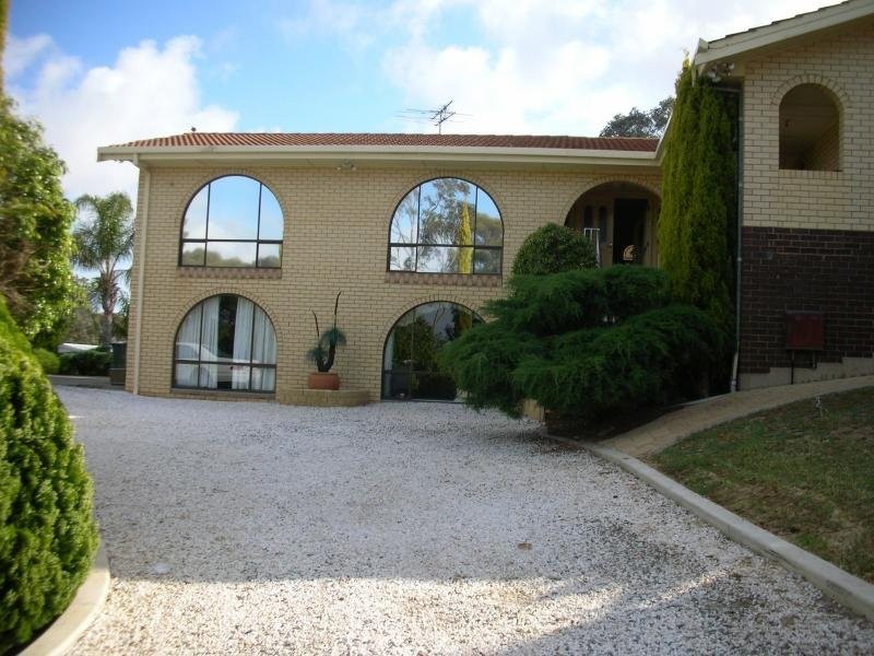 2 Yamba Court, Salisbury Heights SA 5109