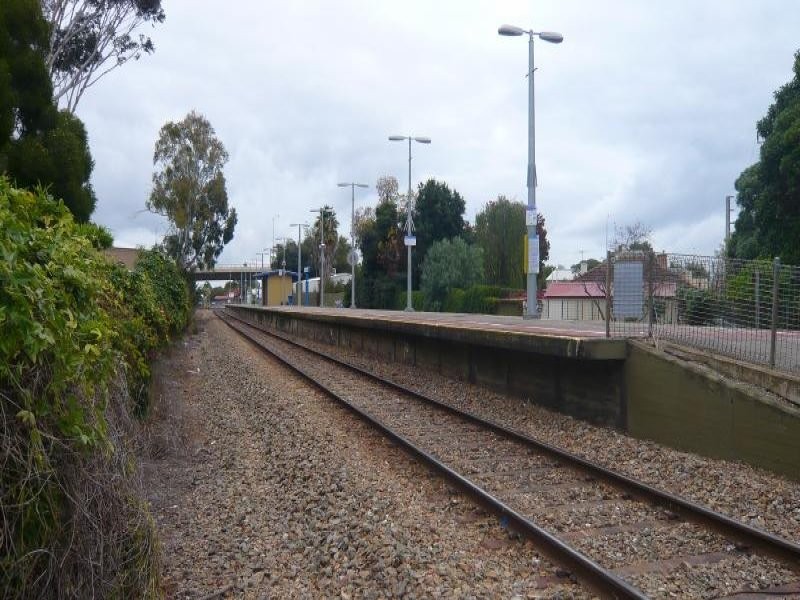 9/2 Emerson Road, Black Forest SA 5035