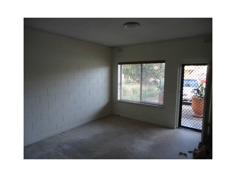 9/2 Emerson Road, Black Forest SA 5035