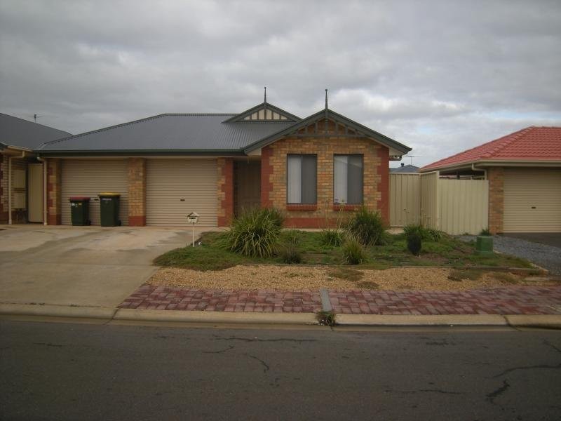 38 Arcadia Drive, Smithfield SA 5114