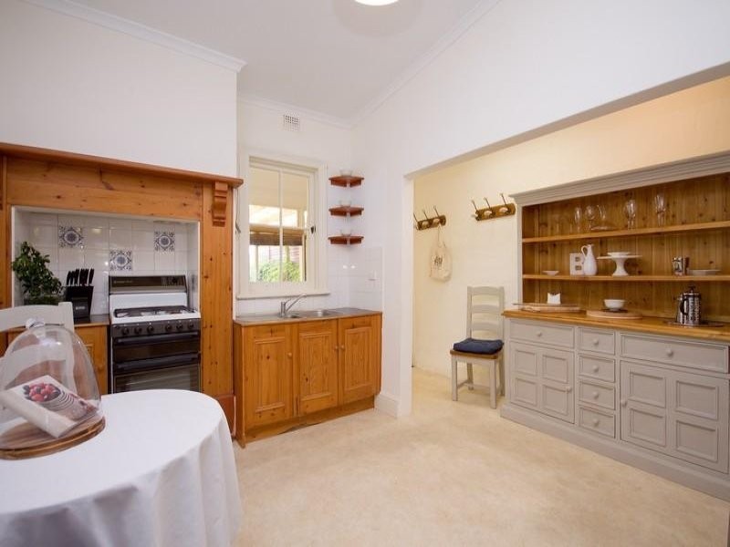 34 Kenilworth Road, Parkside SA 5063
