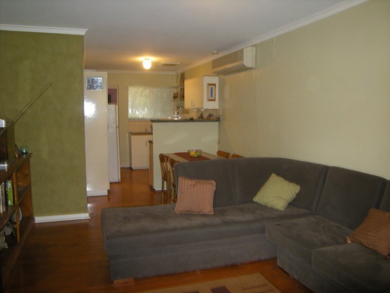 3/4 Strathmont Avenue, Gilles Plains SA 5086