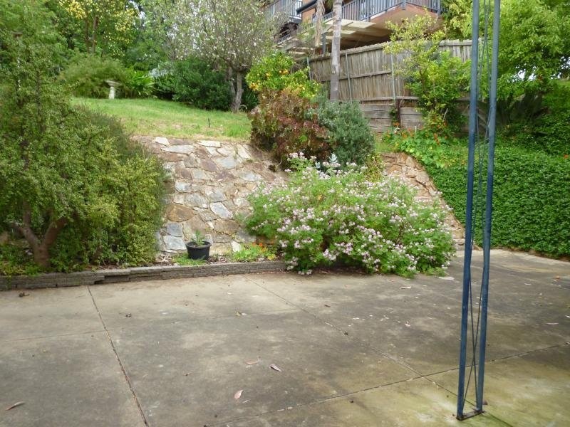 12 Robinson Avenue, Beaumont SA 5066
