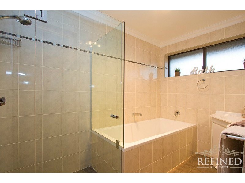 34 Sherwood Avenue, Happy Valley SA 5159