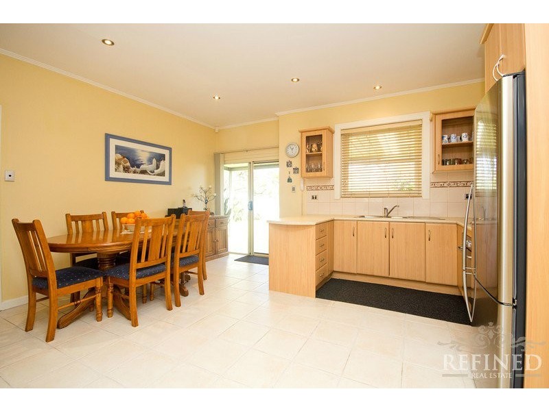 4 Beverley Crescent, Beverley SA 5009