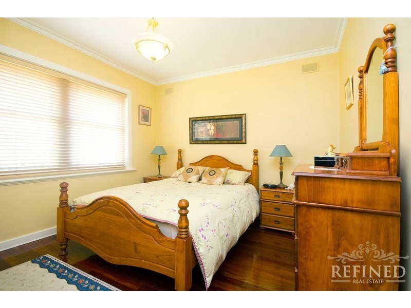 4 Beverley Crescent, Beverley SA 5009