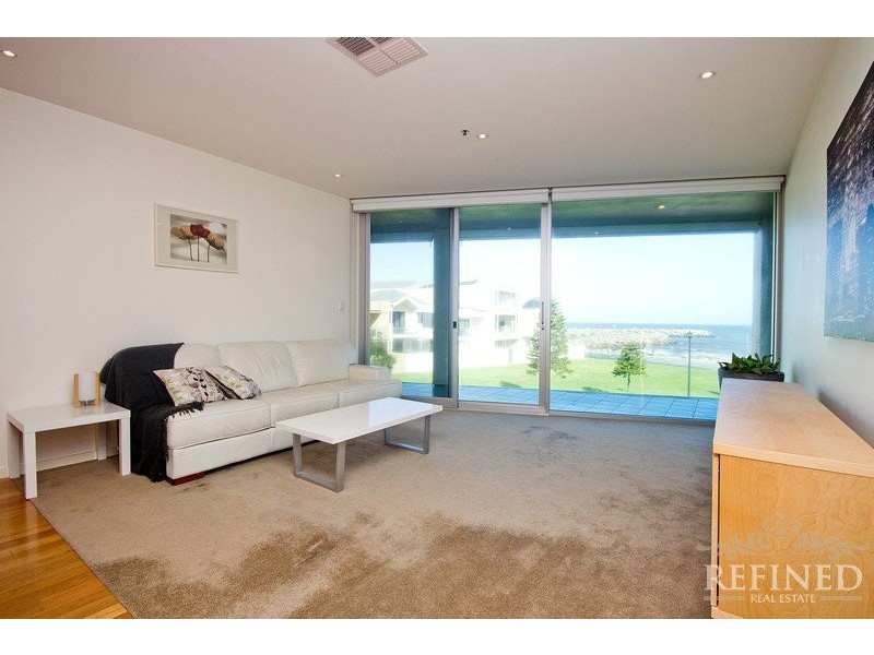 6/1 North Esplanade, Glenelg North SA 5045