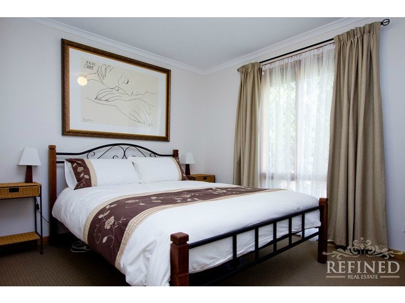 9 Glenton Street, Campbelltown SA 5074