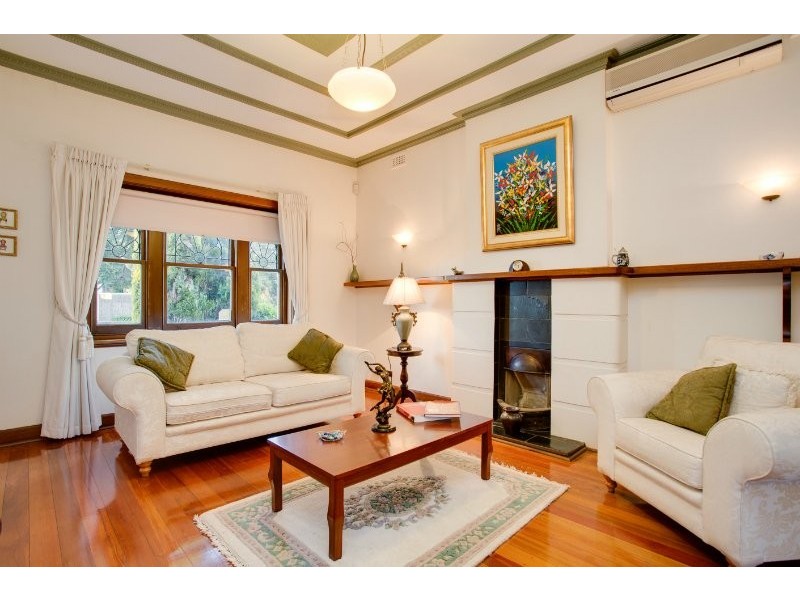 4 Naldera Street, Glandore SA 5037