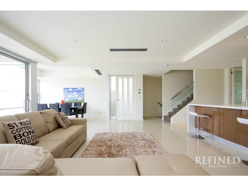 2 Burns Street, Glenelg SA 5045