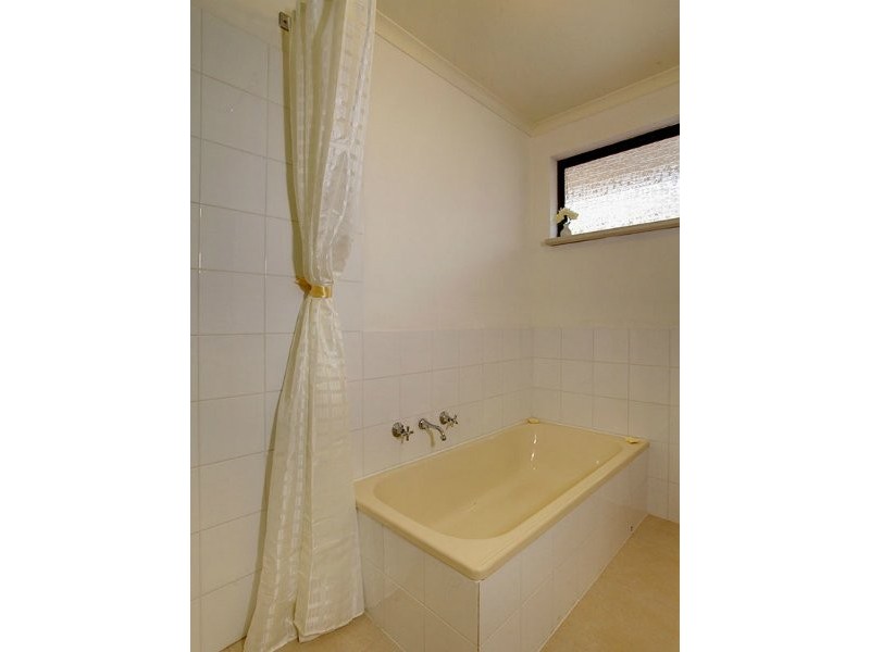 19 Roberts Ave, Balaklava SA 5461