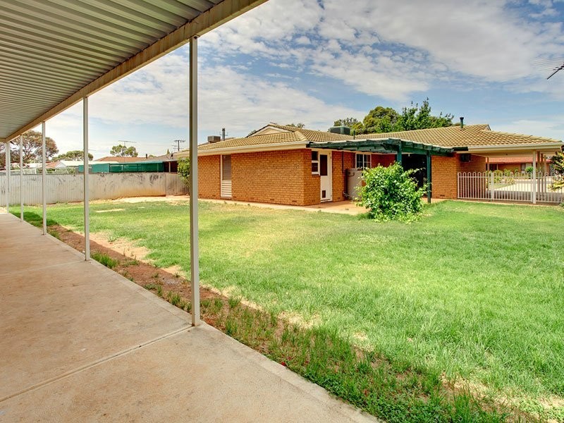 19 Roberts Ave, Balaklava SA 5461
