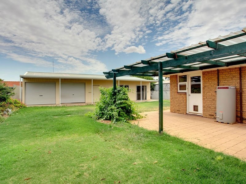 19 Roberts Ave, Balaklava SA 5461