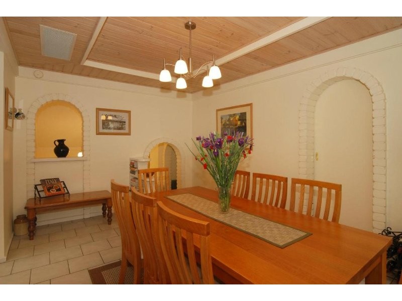 20 Kinnane Crescent, Pasadena SA 5042