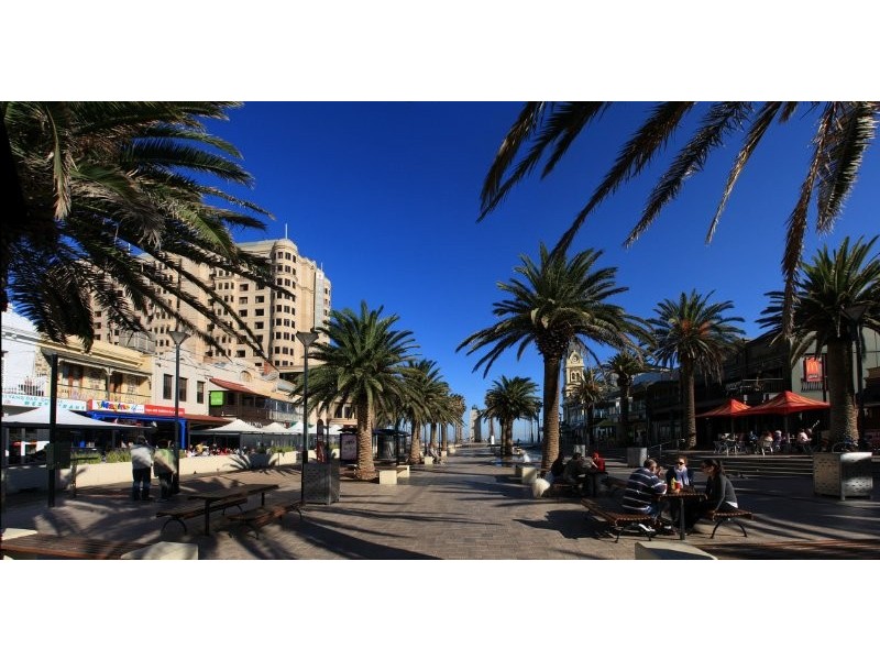 12A Robert Street, Glenelg South SA 5045