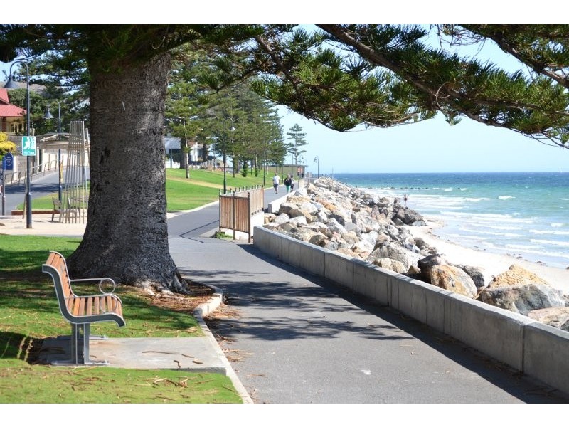 12A Robert Street, Glenelg South SA 5045