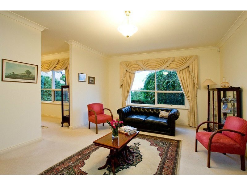 16 Travers Drive, Beaumont SA 5066