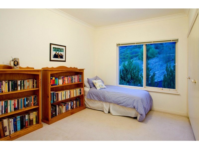 16 Travers Drive, Beaumont SA 5066