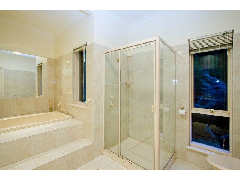 16 Travers Drive, Beaumont SA 5066