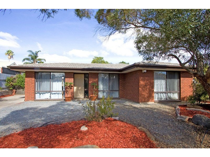 6 Beresford Avenue, Christie Downs SA 5164