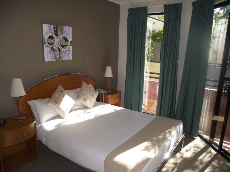 7 Sparman Close, Adelaide SA 5000
