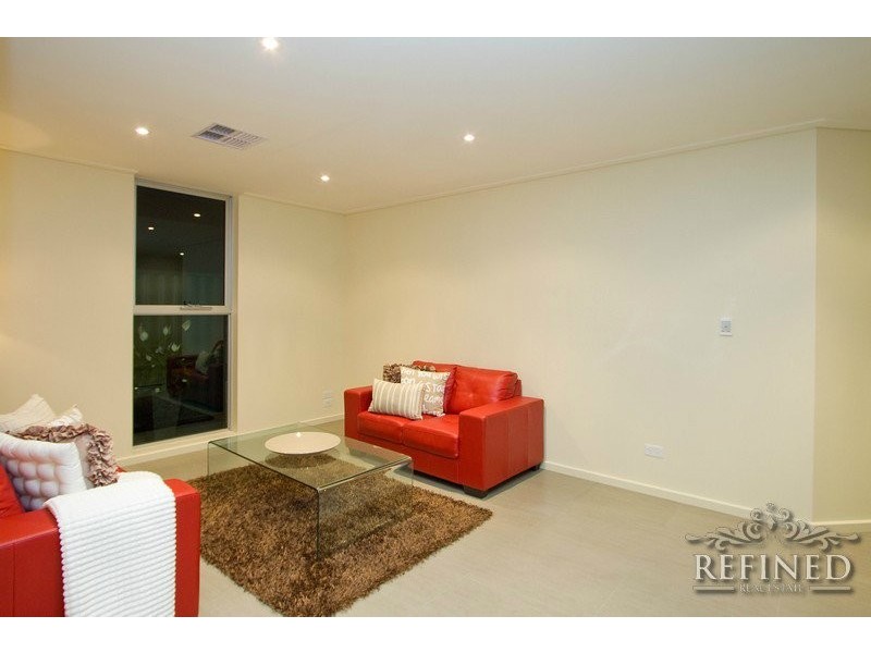 54 Shearwater Drive, Mawson Lakes SA 5095