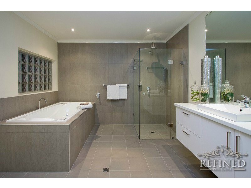 54 Shearwater Drive, Mawson Lakes SA 5095