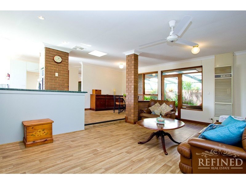 8 Harbour Court, West Lakes SA 5021