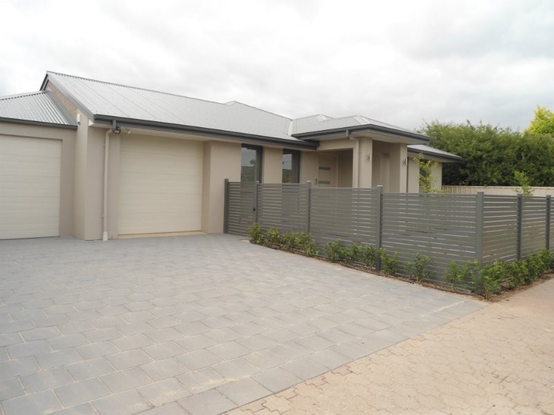 26 Manoora Street, Greenacres SA 5086