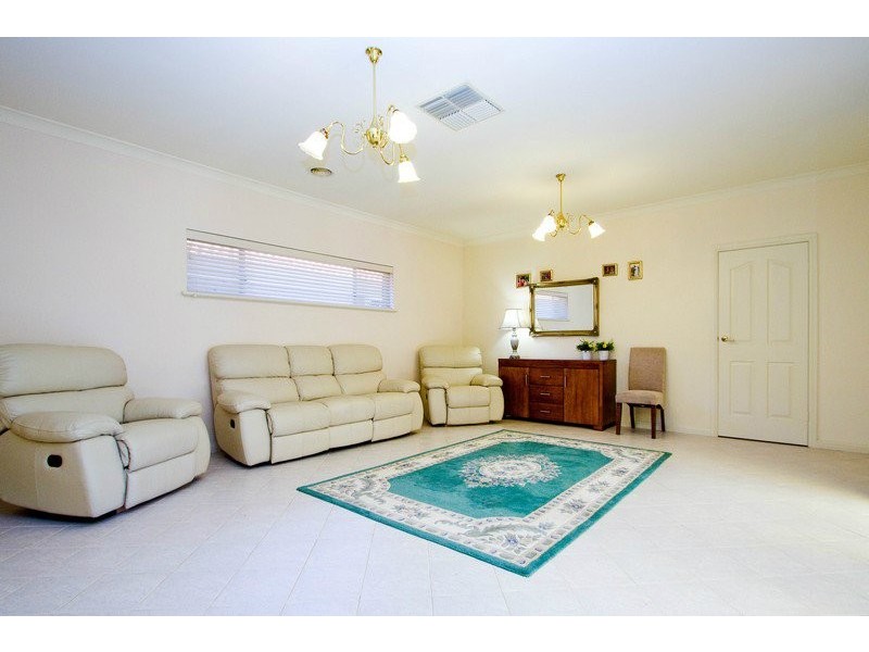 4 Addolorata Crescent, Highbury SA 5089