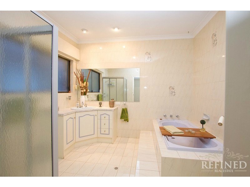 16 Lakeview Crescent, Highbury SA 5089