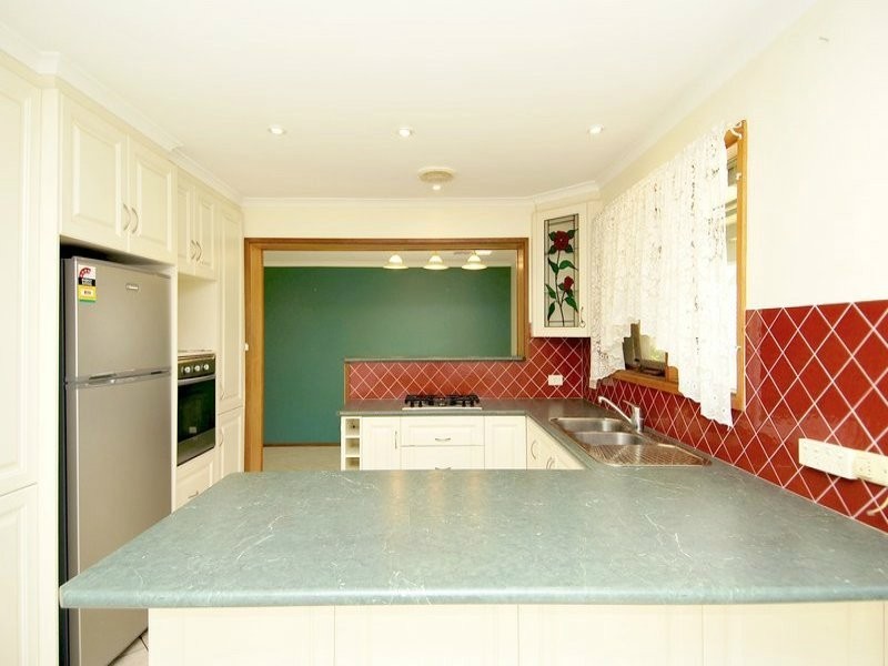 10 Pitcairn Avenue, Marion SA 5043