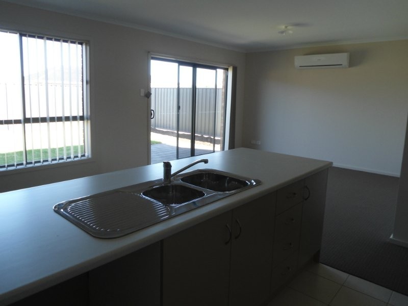 6 Lucas Street, Evanston Gardens SA 5116