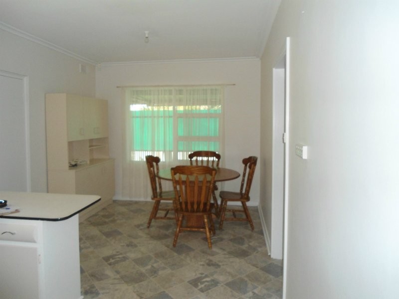 9 Ernest Street, Taperoo SA 5017