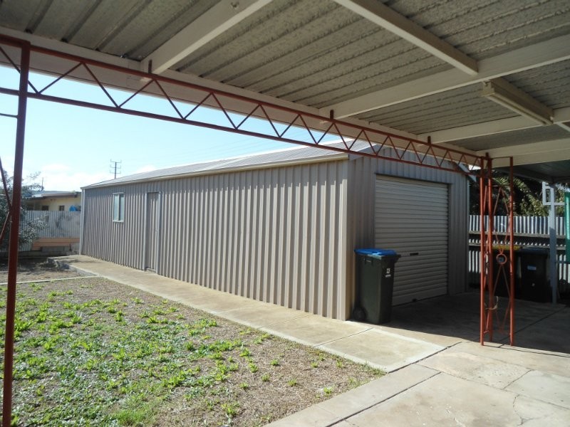 9 Ernest Street, Taperoo SA 5017