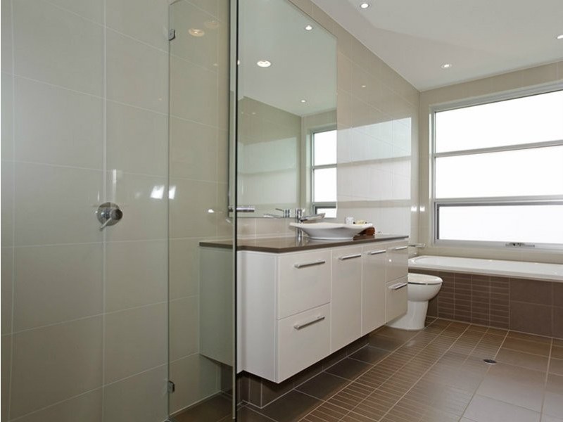 11/155 Brebner Drive, West Lakes SA 5021