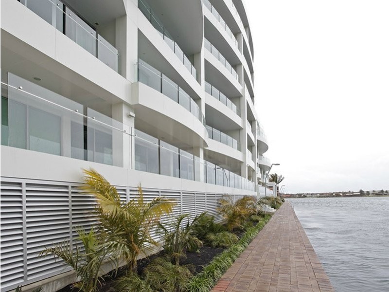 11/155 Brebner Drive, West Lakes SA 5021