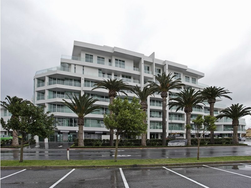 11/155 Brebner Drive, West Lakes SA 5021