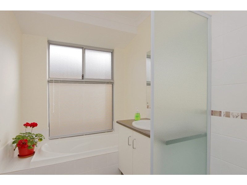 1/14 Scarpview Place, East Cannington WA 6107