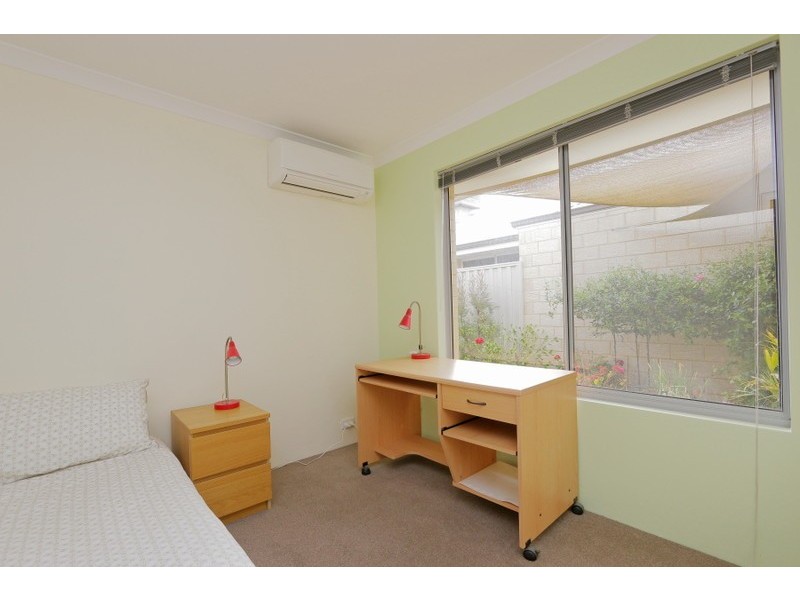 1/14 Scarpview Place, East Cannington WA 6107
