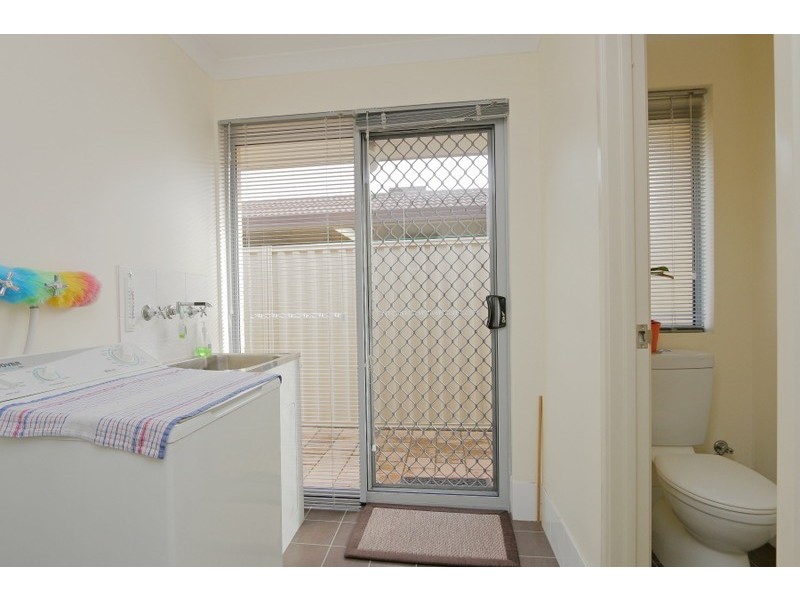 1/14 Scarpview Place, East Cannington WA 6107