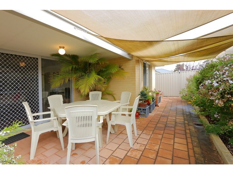 1/14 Scarpview Place, East Cannington WA 6107