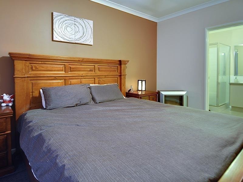 68 Merlot Way, Pearsall WA 6065