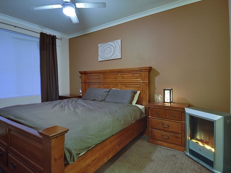 68 Merlot Way, Pearsall WA 6065