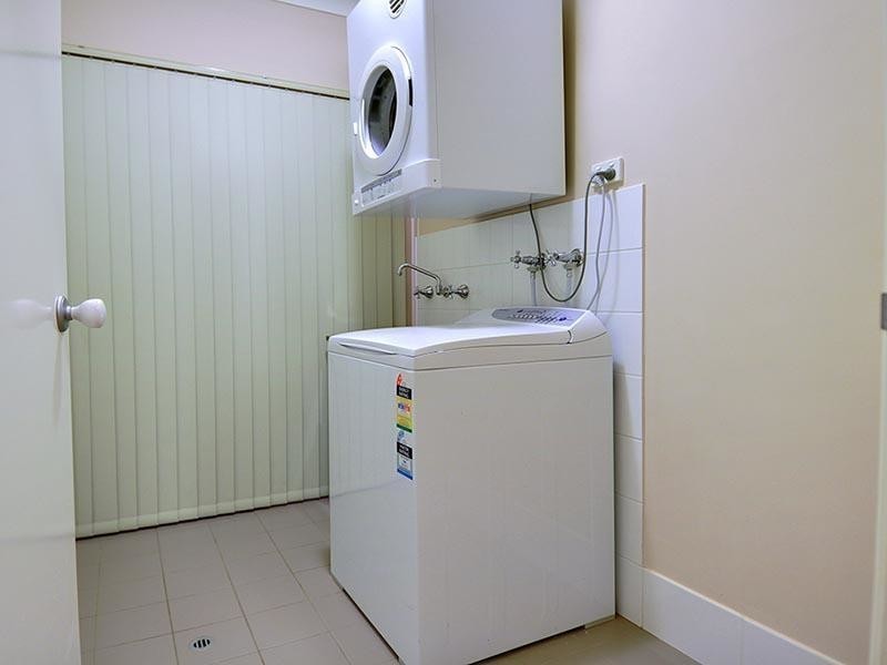 68 Merlot Way, Pearsall WA 6065