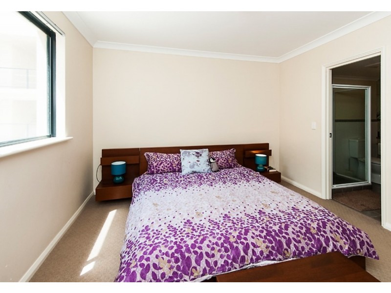 18/121 Hill Street, East Perth WA 6004