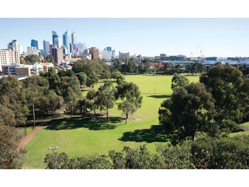 18/121 Hill Street, East Perth WA 6004