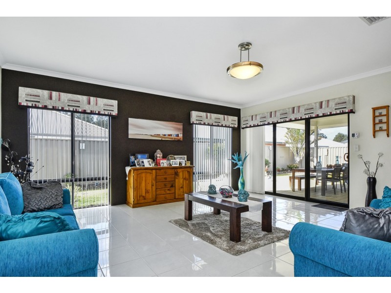 4 Macdougal Way, Harrisdale WA 6112